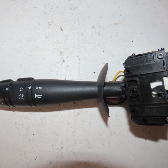 Commande eclairage occasion  Renault TWINGO II (CN0_) 1.2 16v (cn0k, cn0v) (2007) 3 portes   7701072111  1