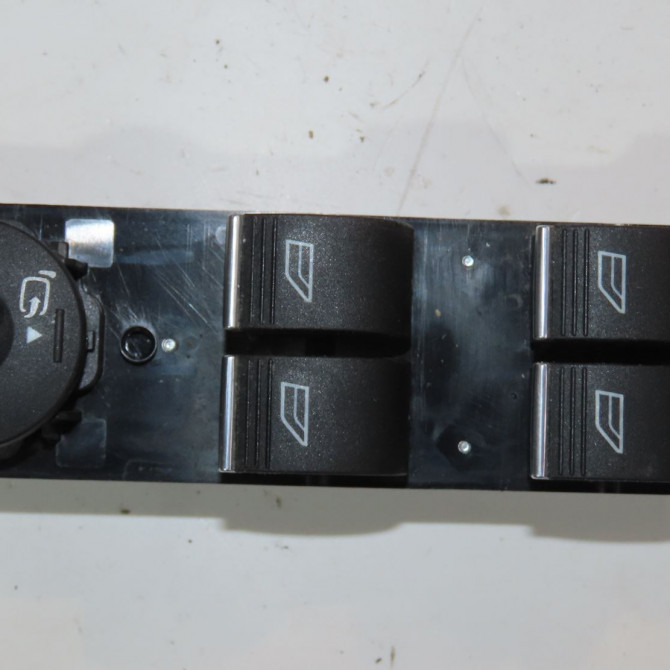 Commande lève-glace porte avant gauche occasion  Ford B-MAX (JK) 1.0 ecoboost (2012)   2032975  1