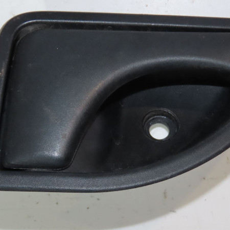 Poignee int porte avd occasion  Renault KANGOO Express (FC0/1_) 1.5 dci (fc07, fc1r) (2001) 4 portes   8200285837 