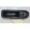 Commande lève-glace porte avant gauche occasion  RENAULT TWINGO II Phase 1 06-2007->11-2011 1.2i 16v 75ch   8200214939  miniature 2