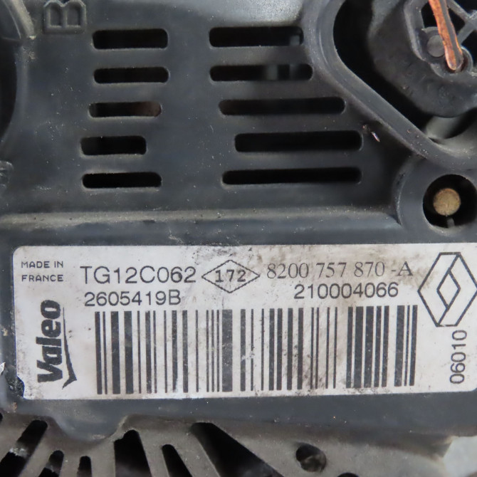 Alternateur occasion  Renault MEGANE III 3/5 portes (BZ0/1_, B3_) 1.9 dci (bz0n, bz0j) (2008)   8200757870  2