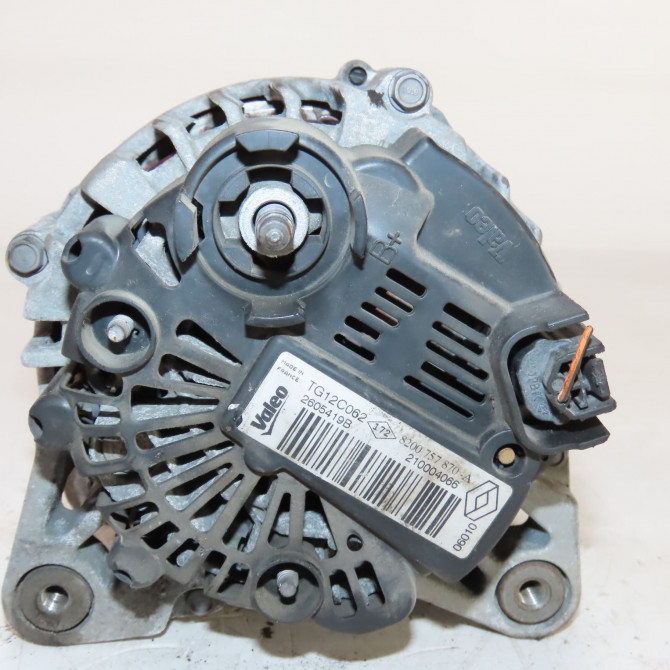 Alternateur occasion  Renault MEGANE III 3/5 portes (BZ0/1_, B3_) 1.9 dci (bz0n, bz0j) (2008)   8200757870  3