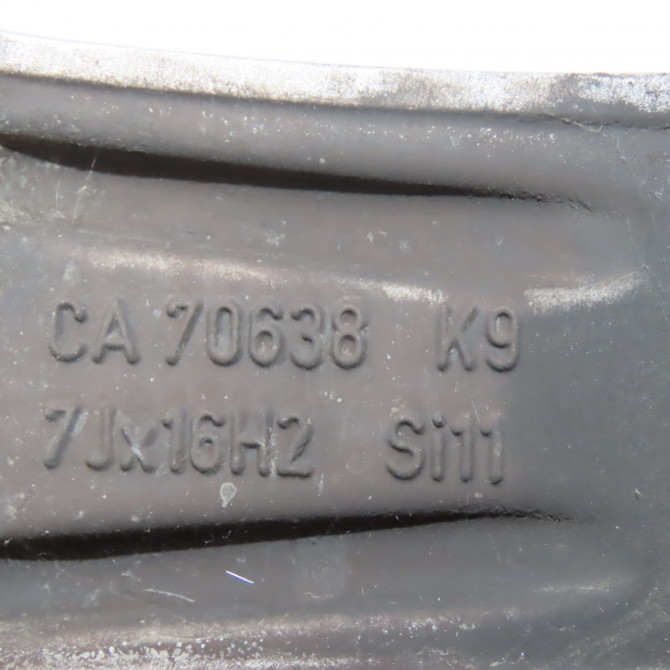 Jante aluminium occasion  Audi A3 (8P1) 1.9 tdi (2003-2010) 3 portes   8P0601025A  2