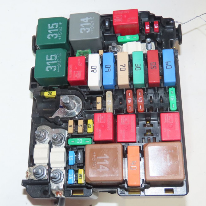 Boite a fusibles occasion  Citroën C3 III (SX) 1.5 bluehdi 100 (sxyhyp, sxyhtu) (2018)   9671941780  1