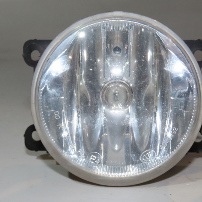 Phare antibrouillard avant gauche occasion  Peugeot 208 I (CA_, CC_) 1.2 thp 110 (2013)   9675450980  1