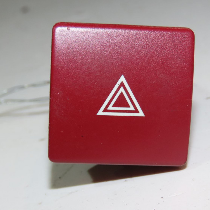 Bouton de warning occasion  Citroën BERLINGO Camionnette/Monospace (B9) 1.6 bluehdi 100 (2014)   6990L2  1