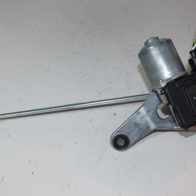 Moteur essuie-glace avant occasion  Peugeot 308 III (FB_, FH_, FP_, F3_) Bluehdi 130 (fbyhzl, fbyhzt) (2021)   1687896080  1