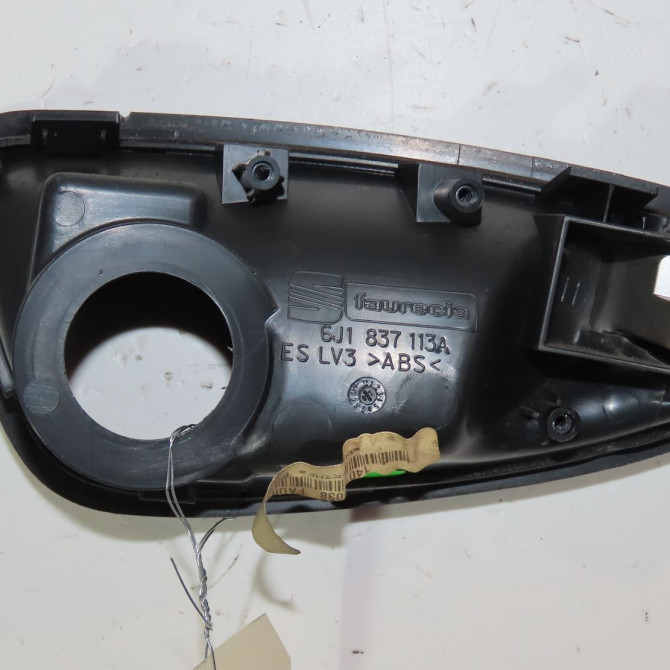 Poignee int porte avg occasion  Seat IBIZA IV (6J5, 6P1) 1.2 tdi (2010-2015)   6J1837113AAH1  2