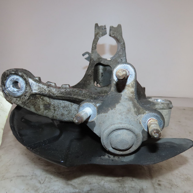 Fusee avg occasion  Audi Q2 (GAB, GAG) 35 tdi (2016)   5Q0407253A  3