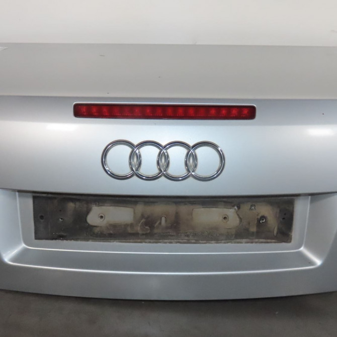 Coffre arrière occasion  Audi A4 B6 Décapotable (8H7) 2.5 tdi (2002-2005)   8H0827023B  1