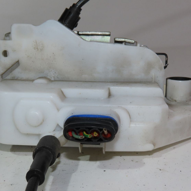 Serrure porte avd occasion  Citroën C3 I (FC_, FN_) 1.6 16v (2002-2010)   9136N7  2