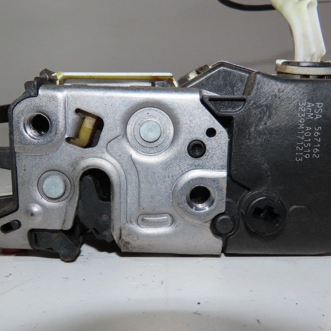 Serrure porte ard occasion  Peugeot 308 I (4A_, 4C_) 1.6 hdi (2007-2014) 5 portes   9800617280  1