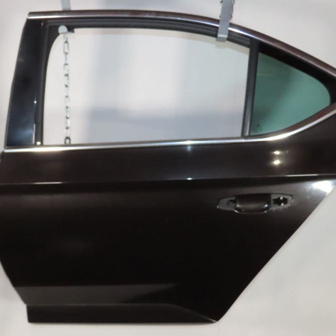 Porte arrière gauche occasion  Skoda SUPERB III (3V3) 1.6 tdi (2015)   3V5833055B  1