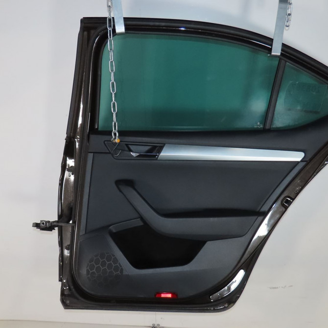 Porte arrière droite occasion  Skoda SUPERB III (3V3) 1.6 tdi (2015)   3V5833056B  2