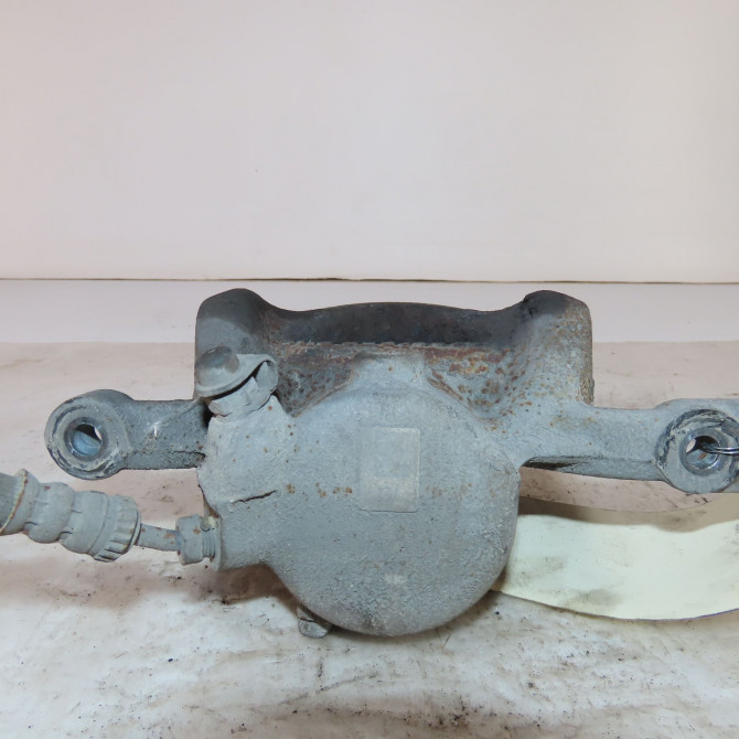 Etrier de frein avant gauche occasion  Bmw 2 Gran Tourer (F46) 216 d (2014)   34116860263  3