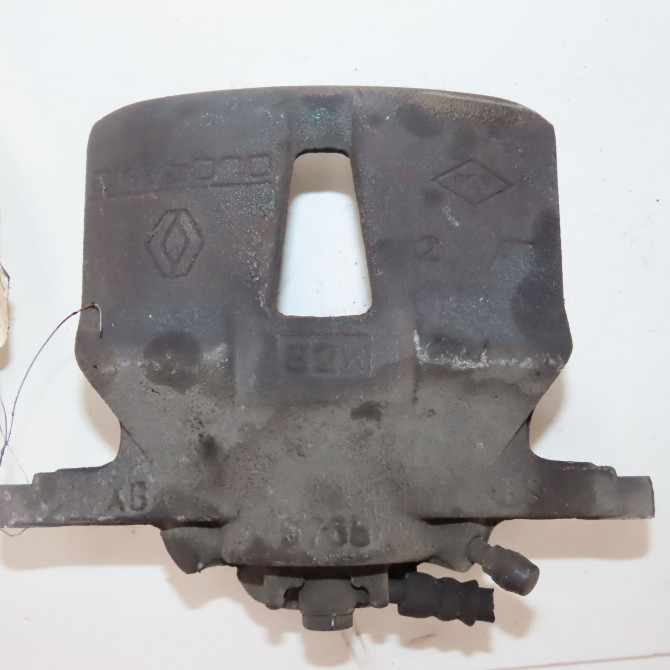 Etrier de frein avant droit occasion  Renault MEGANE IV 3/5 portes (B9A/M/N_) 1.3 tce 160 (b9nc) (2018)   410018526R  2