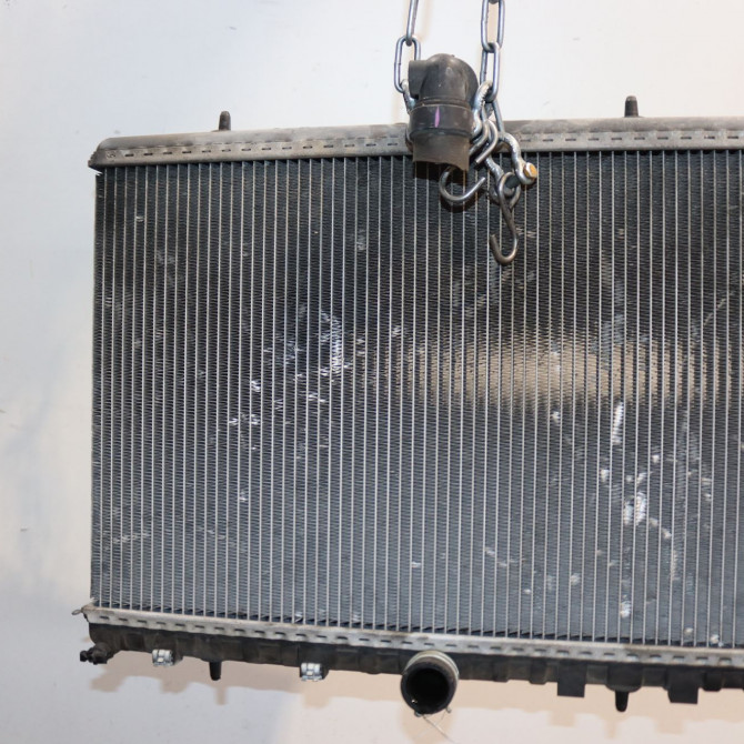 Radiateur occasion  Peugeot 807 (EB_) 2.0 hdi (2009) 5 portes   1330Q7  3