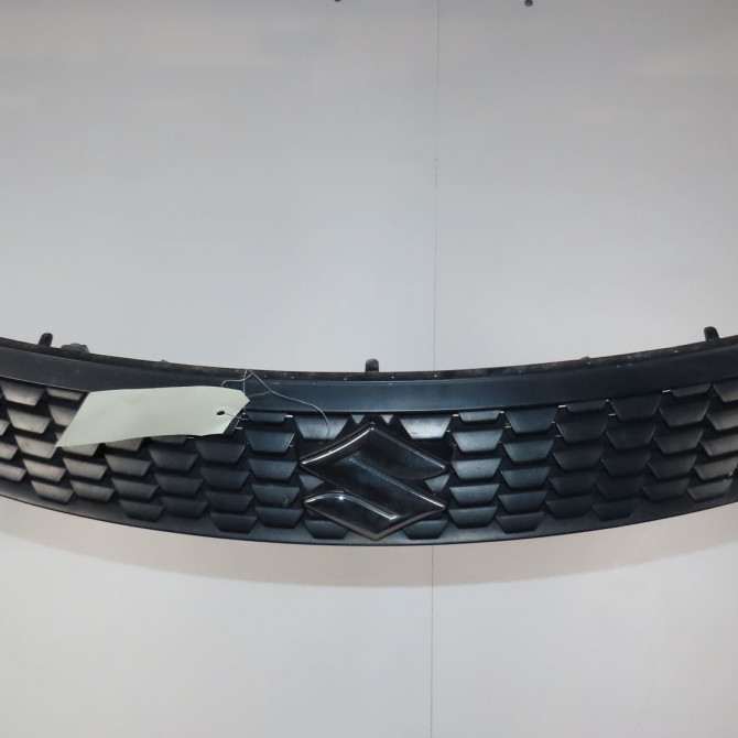 Calandre occasion  Suzuki SWIFT IV (FZ, NZ) 1.2 (azh 412) (2010)   7174168L005PK  1