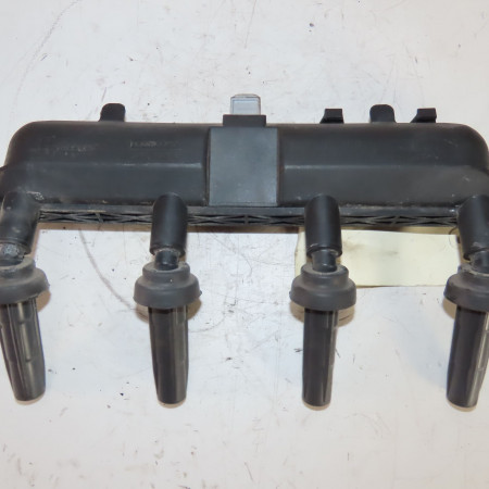 Bobine allumage occasion  Peugeot 206 3/5 portes (2A/C) 1.1 i (1998-2007)   5970A8 