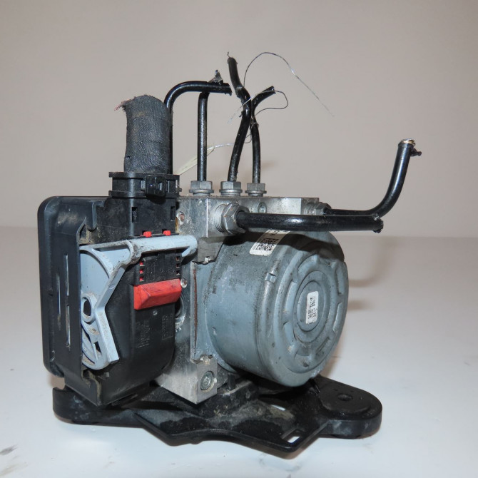 Unité hydraulique ABS occasion  Volkswagen vw GOLF VII (5G1, BQ1, BE1, BE2) 1.6 tdi (2012-2017)   5Q0614517TBEF  4