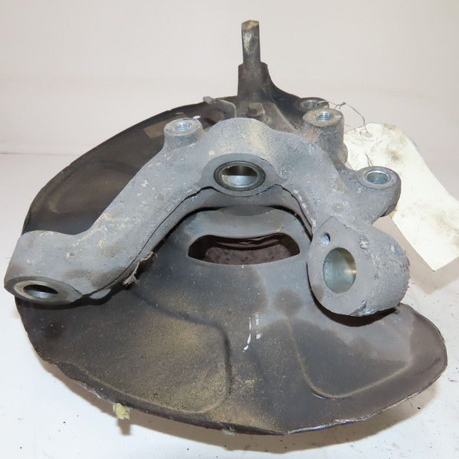 Fusee avg occasion  Mercedes-benz CLASSE E (W212) E 300 hybrid / bluetec hybrid (212.098) (2011-2016)   2123320700  3