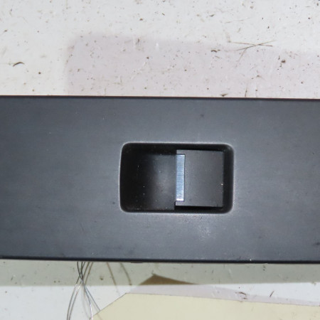 Commande lève-glace porte avant droite occasion  Land rover DISCOVERY SPORT (L550) 2.0 d 4x4 (2014)   LR059773 