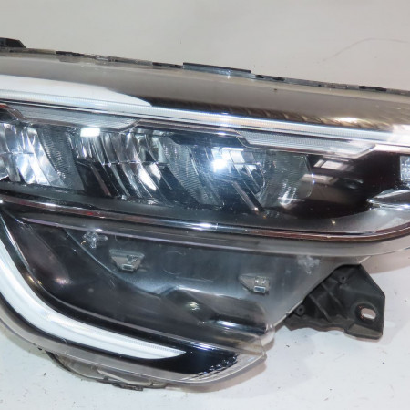 Phare droit occasion  Renault ARKANA I (LCM_, LDN_) 1.6 e-tech 145 (ldmu) (2020) 5 portes   260102483R 