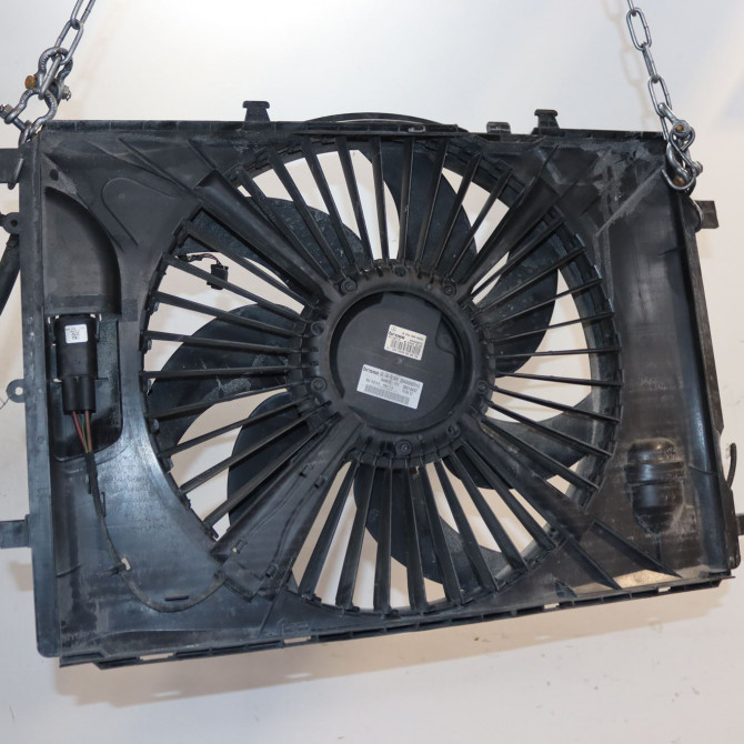 Moteur ventilateur radiateur occasion  Mercedes-benz CLASSE E (W212) E 300 hybrid / bluetec hybrid (212.098) (2011-2016)   A2045000493  3