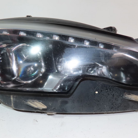 Phare droit occasion  Peugeot 308 II (LB_, LP_, LW_, LH_, L3_) 1.6 hdi / bluehdi 115 (2013-2021) 5 portes   9677832380 