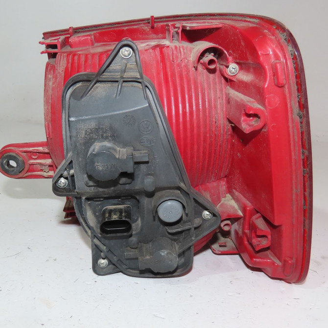 Feu arrière gauche occasion  Volkswagen vw TOURAN (1T3) 1.6 tdi (2010-2015) 5 portes   1T0945095R  2