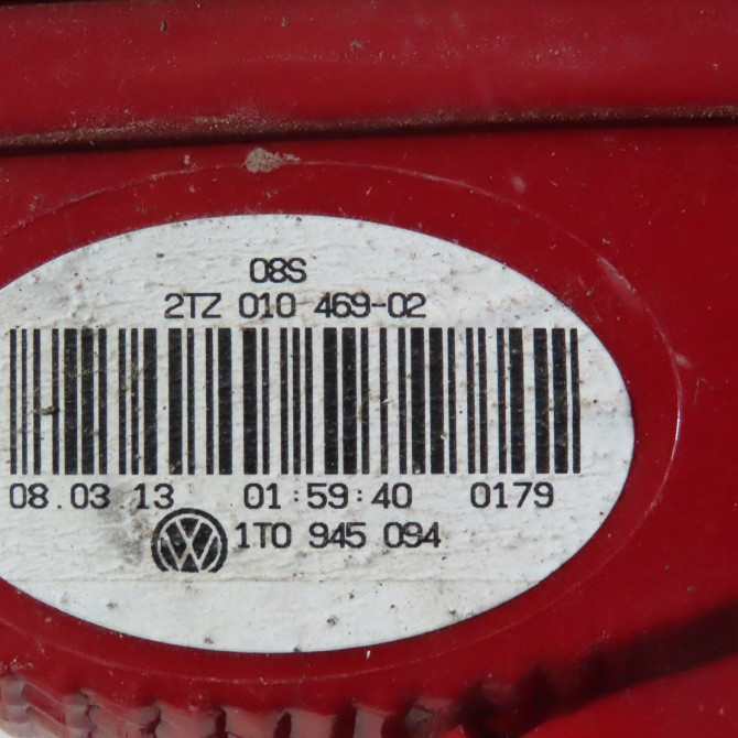 Feu arrière intérieur droit occasion  Volkswagen vw TOURAN (1T3) 1.6 tdi (2010-2015) 5 portes   1T0945094A  2