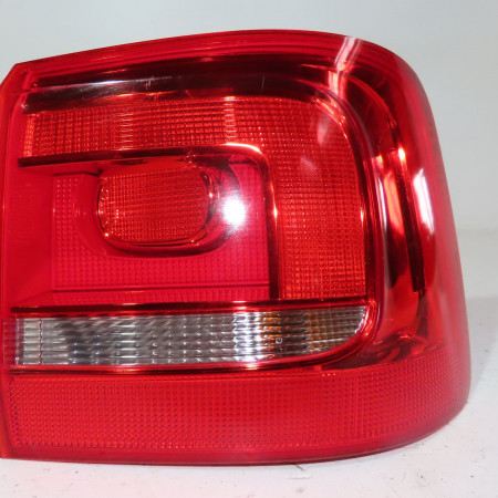 Feu arrière droit occasion  Volkswagen vw TOURAN (1T3) 1.6 tdi (2010-2015) 5 portes   1T0945096R 