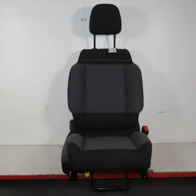 Siège avant droit occasion  Citroën C3 III (SX) 1.2 puretech 82 (2018) 5 portes   9812334780  1