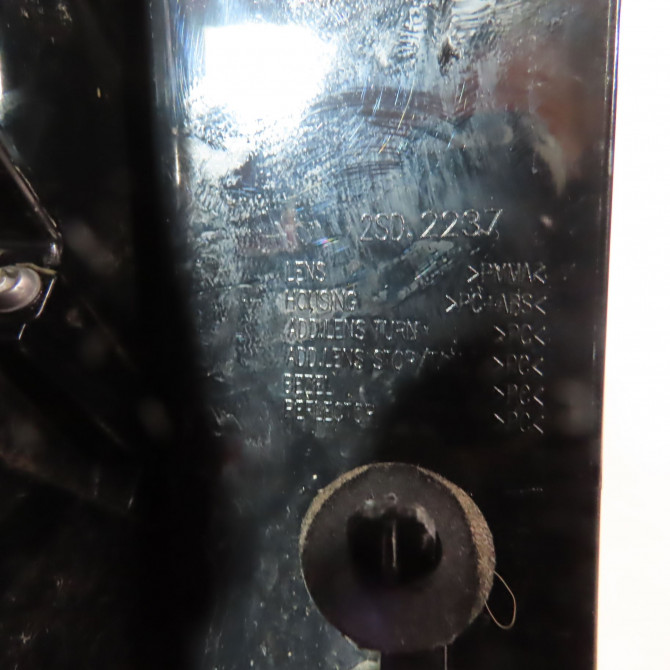 Feu arrière droit occasion  Opel CROSSLAND X / CROSSLAND (P17, P2QO) 1.2 (75) (2017)   39137522  2