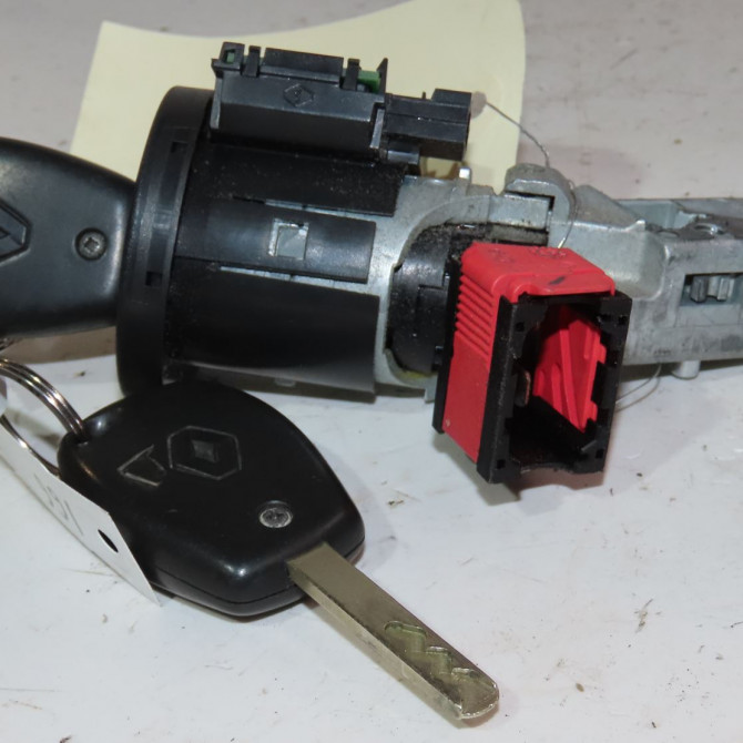 Antivol de direction occasion  Renault CLIO III (BR0/1, CR0/1) 1.5 dci (br17, cr17) (2005-2012) 5 portes   7701208408  2