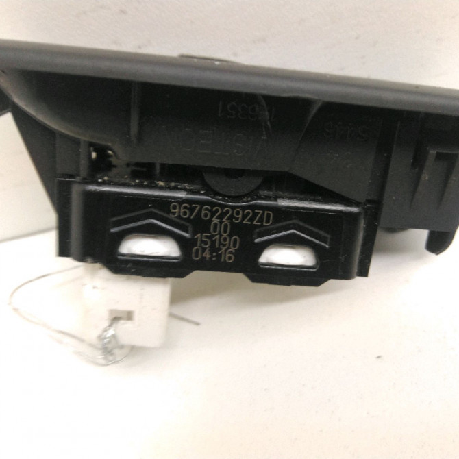 Commande leve-glace porte arrière droite occasion  Citroën C4 PICASSO II 1.6 bluehdi 120 (2014)   96762292ZD  2