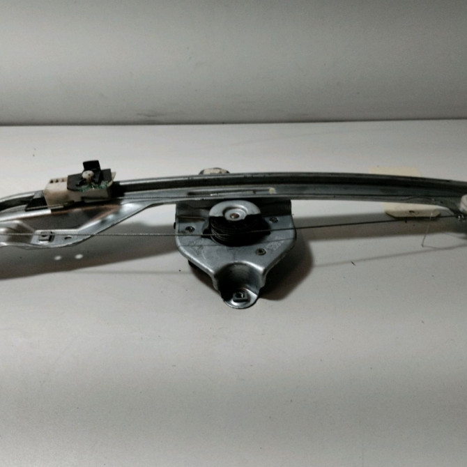 Mecanisme+moteur leve-glace ard occasion  Renault CLIO III (BR0/1, CR0/1) 1.5 dci (br17, cr17) (2005-2012) 5 portes   8200291153  3