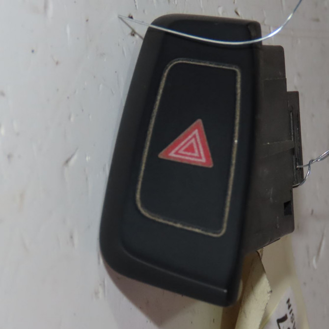 Bouton de warning occasion  Audi A5 Décapotable (8F7) 2.7 tdi (2009-2012)   8K1941509V10  1