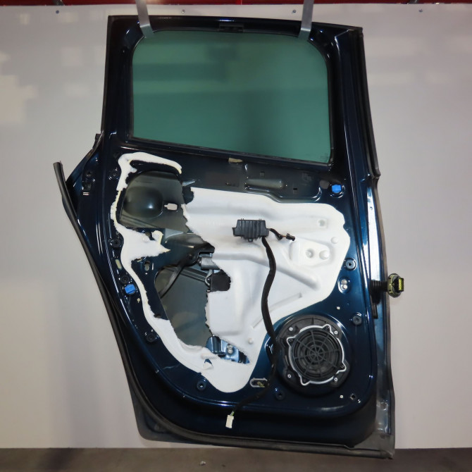 Porte arrière gauche occasion  Peugeot 3008 Monospace (0U_) 1.6 hdi (2009-2016) 5 portes   9006Q1  4