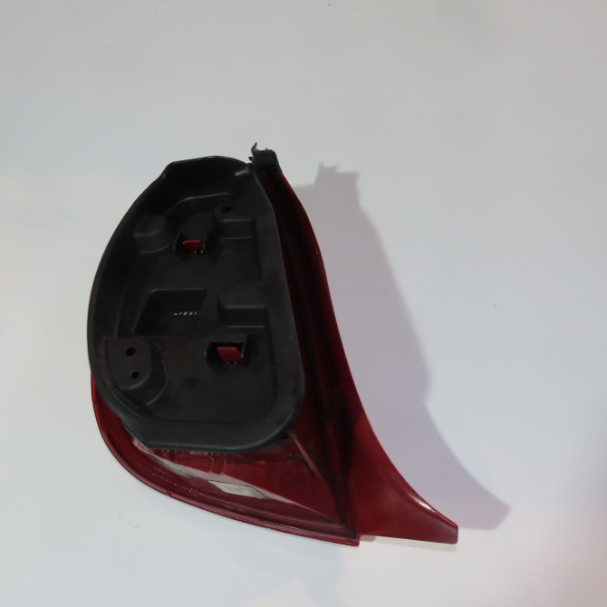 Feu arrière droit occasion  Citroën C5 I (DC_) 2.2 hdi (dc4hxb, dc4hxe) (2001-2004)   6351N8  2