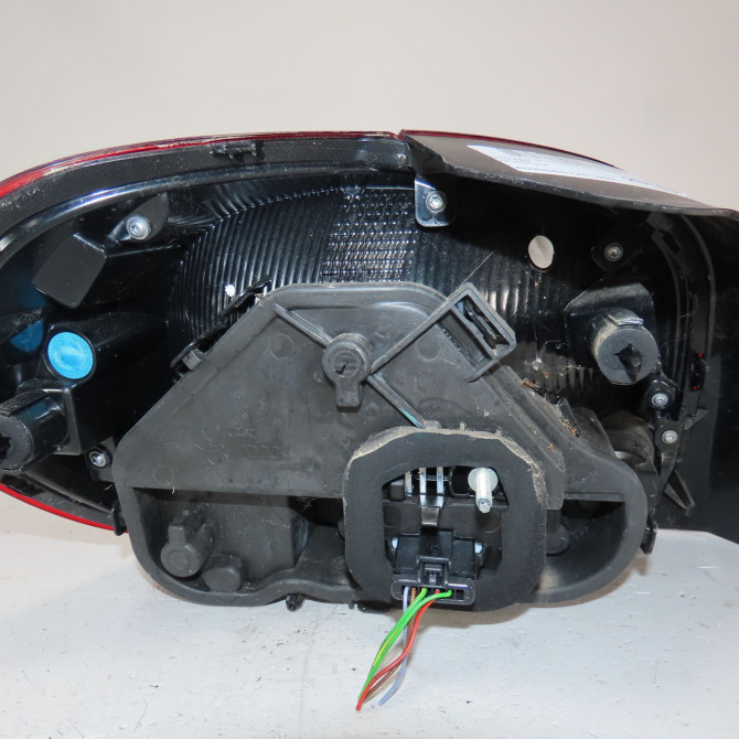 Feu arrière droit occasion  Citroën C3 III (SX) 1.2 puretech 82 (2018) 5 portes   9812257480  3