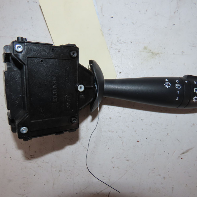 Commande essuie glace occasion  Dacia SANDERO II 1.0 sce 75 (b8jc, b8jd) (2016)   255679575R  1