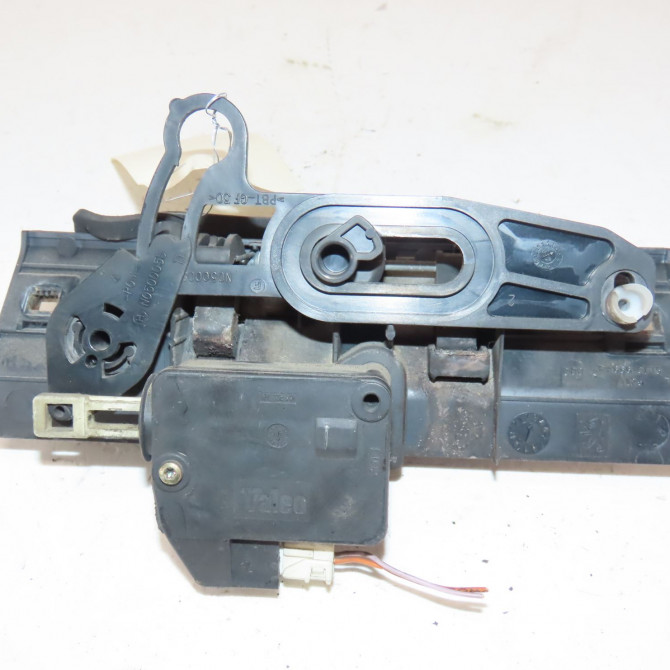 Actionneur serrure hayon occasion  Peugeot 206 3/5 portes (2A/C) 2.0 hdi 90 (1999-2009) 5 portes   661516  2