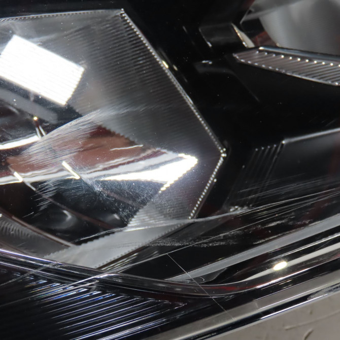 Phare droit occasion  Volkswagen vw POLO V (6R1, 6C1) 1.2 tsi 16v (2014-2017) 5 portes   6C1941006B  4