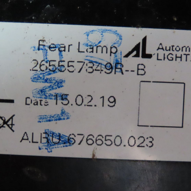 Feu arrière gauche occasion  Renault CAPTUR I (J5_, H5_) 1.3 tce 150 (j5nk, j5js) (2018)   265557849R  3