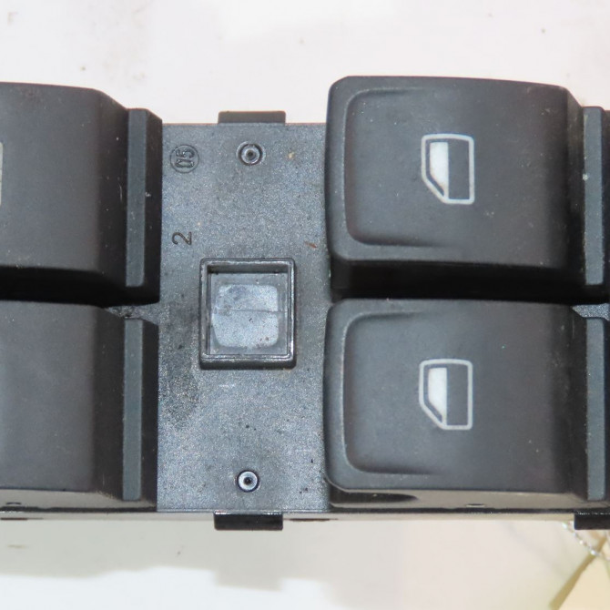 Commande lève-glace porte avant gauche occasion  Volkswagen vw GOLF VII (5G1, BQ1, BE1, BE2) 2.0 tdi (2012-2020) 5 portes   5G0959857DWHS  1