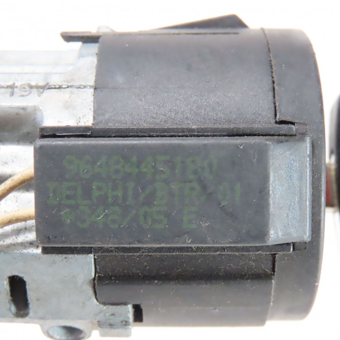 Antivol de direction occasion  Peugeot 407 Coupé (6C_) 2.7 hdi (2005)   4162 EA  2