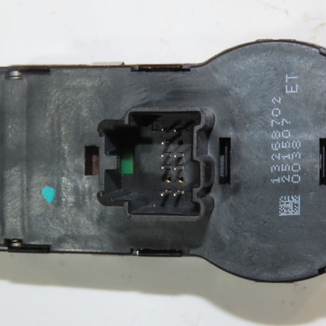 Interrupteur commande de phares occasion  Opel INSIGNIA A A trois volumes (G09) 2.0 cdti (69) (2013-2017)   13268702  2