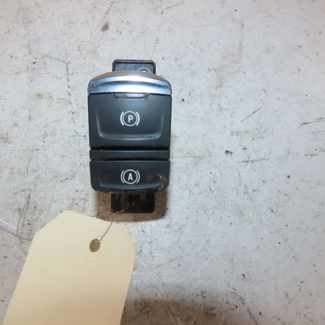 Interrupteur commande de frein a main occasion  Renault CLIO V (B7_) Tce 90 (b7mt) (2020)   251752075R  1