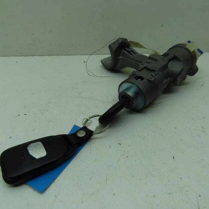 Antivol de direction occasion  Hyundai TUCSON (JM) 2.0 (2004)   819202EA20  1